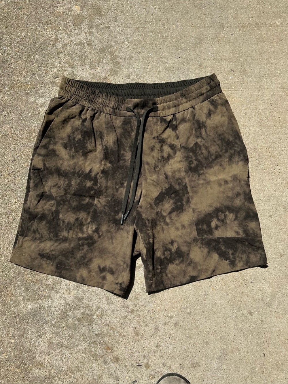 Tie-Dye Olive Brown Lululemon drawstring  Shorts